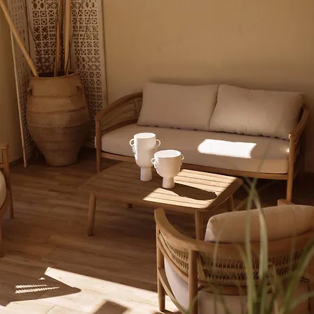 Aparthotel Ilision - Contemporary Living Residences