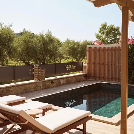 Aparthotel Ilision - Contemporary Living Residences