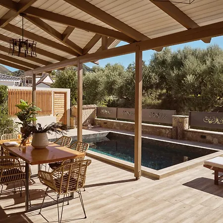 Ilision Aqua - Exclusive Private Pool 4*