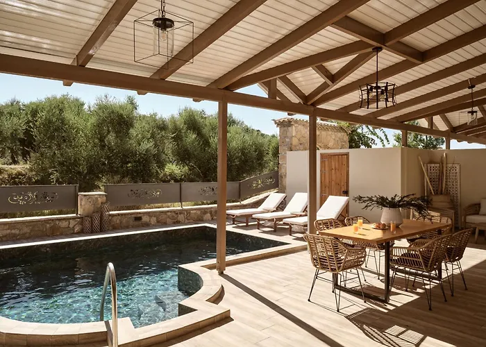 Apartahotel Ilision - Contemporary Living Residences 4*